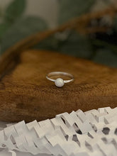 Load image into Gallery viewer, Opal Circle Sterling Silver Ring