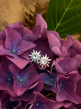 Load image into Gallery viewer, Sun 925 Sterling Silver and Crystal Studs