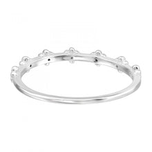Load image into Gallery viewer, Sterling Silver Connected Flower Ring with Cubic Zirconia