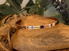 Load image into Gallery viewer, Lisa Angel Meaningful Words Bangle ‘Always My Mum’ Rose Gold