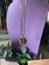 Load image into Gallery viewer, Celestial Zodiac Medallion Necklace – Gemini
Gold Plated Stainless Steel | Waterproof, Adjustable, Hypoallergenic