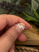 Load image into Gallery viewer, Sterling Silver Crystal Knot Ring