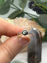 Load image into Gallery viewer, Sterling Silver with Circular Abalone Ring