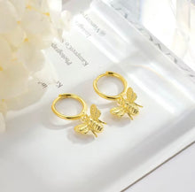 Load image into Gallery viewer, Bee Charm Huggie Earrings in Sterling Silver &amp; Gold-Plated Sterling Silver – Dainty Nature-Inspired Jewelry
