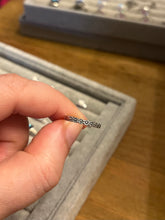 Load image into Gallery viewer, Ditsy Daisy Band Sterling Silver
