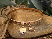 Load image into Gallery viewer, Lisa Angel Meaningful Words Bangle ‘Friends’ Rose Gold
