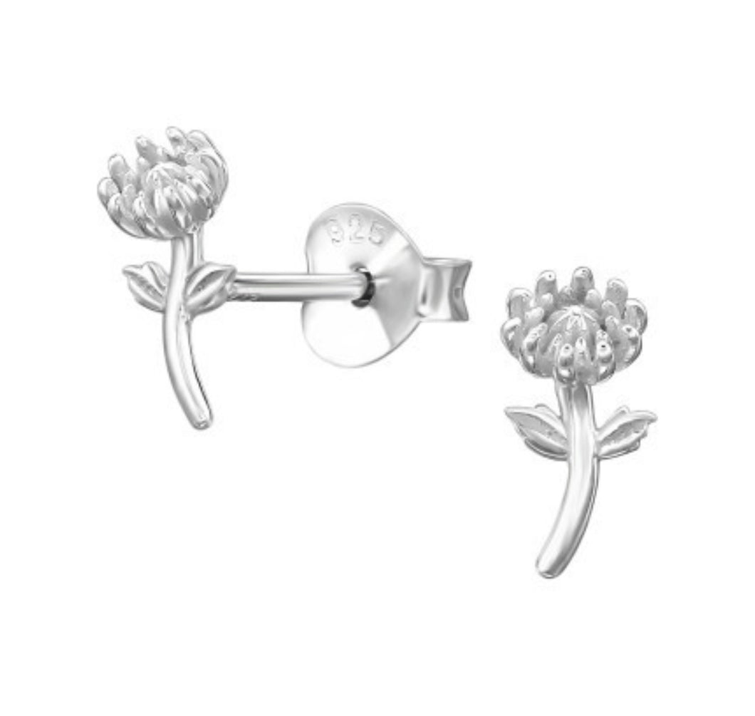 Dainty Flower Sterling Silver Stus