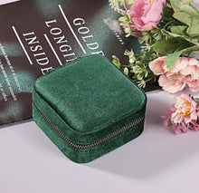 Load image into Gallery viewer, Square Velvet Travel Jewellery Case

