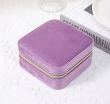 Load image into Gallery viewer, Square Velvet Travel Jewellery Case

