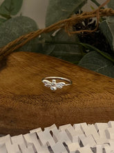 Load image into Gallery viewer, Sterling Silver Bee Ring
