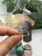 Load image into Gallery viewer, Sterling Silver and Abalone Tear Drop Ring
