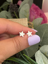Load image into Gallery viewer, Hammered Star Stud Earrings 925 Sterling Silver
