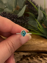 Load image into Gallery viewer, Sterling Silver Oval Bobble Abalone Ring
