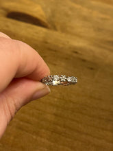 Load image into Gallery viewer, Daisy and Crystal Band Sterling Silver
