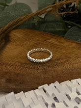 Load image into Gallery viewer, Star Link Band Sterling Silver
