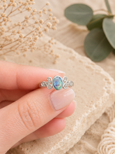 Load image into Gallery viewer, Scroll Abalone Shell Sterling Silver Ring
