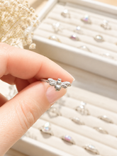 Load image into Gallery viewer, Sterling Silver Bee Ring
